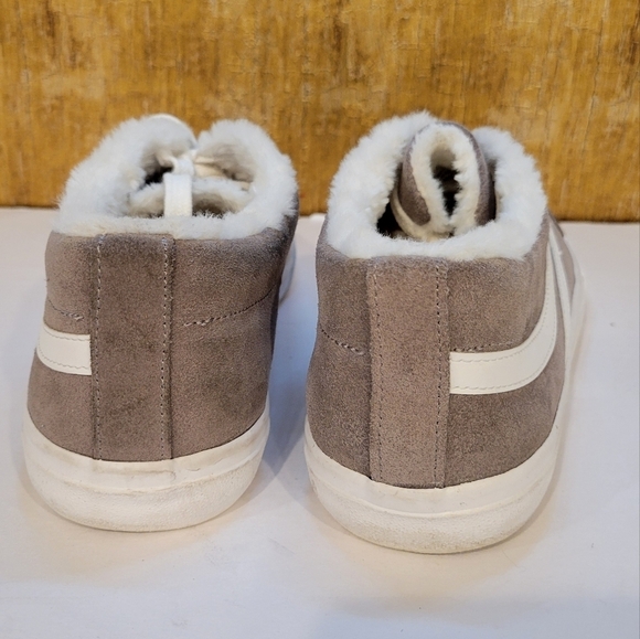 Lucky Brand Sneaker with fur size 11 - Picture 4 of 7